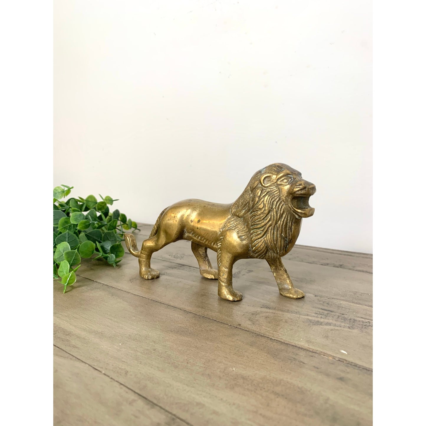 Vintage Solid Brass Lion Figurine Paperweight Regal Animal Sculpture Old Money