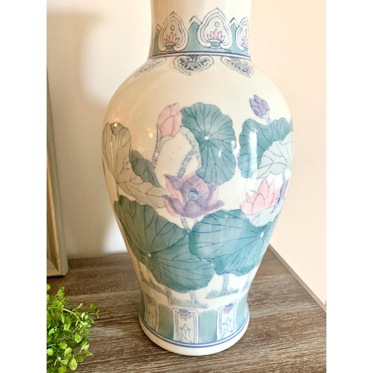 Chinoiserie Vintage Hand-Painted Porcelain Large Pastel Vase Urn Umbrella Stand