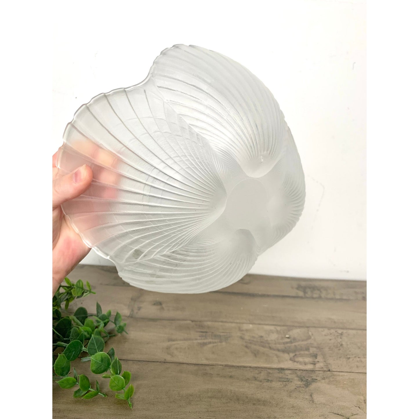 Vintage Mikasa Frosted Crystal Glass Clamshell Coastal Serving Salad Bowl