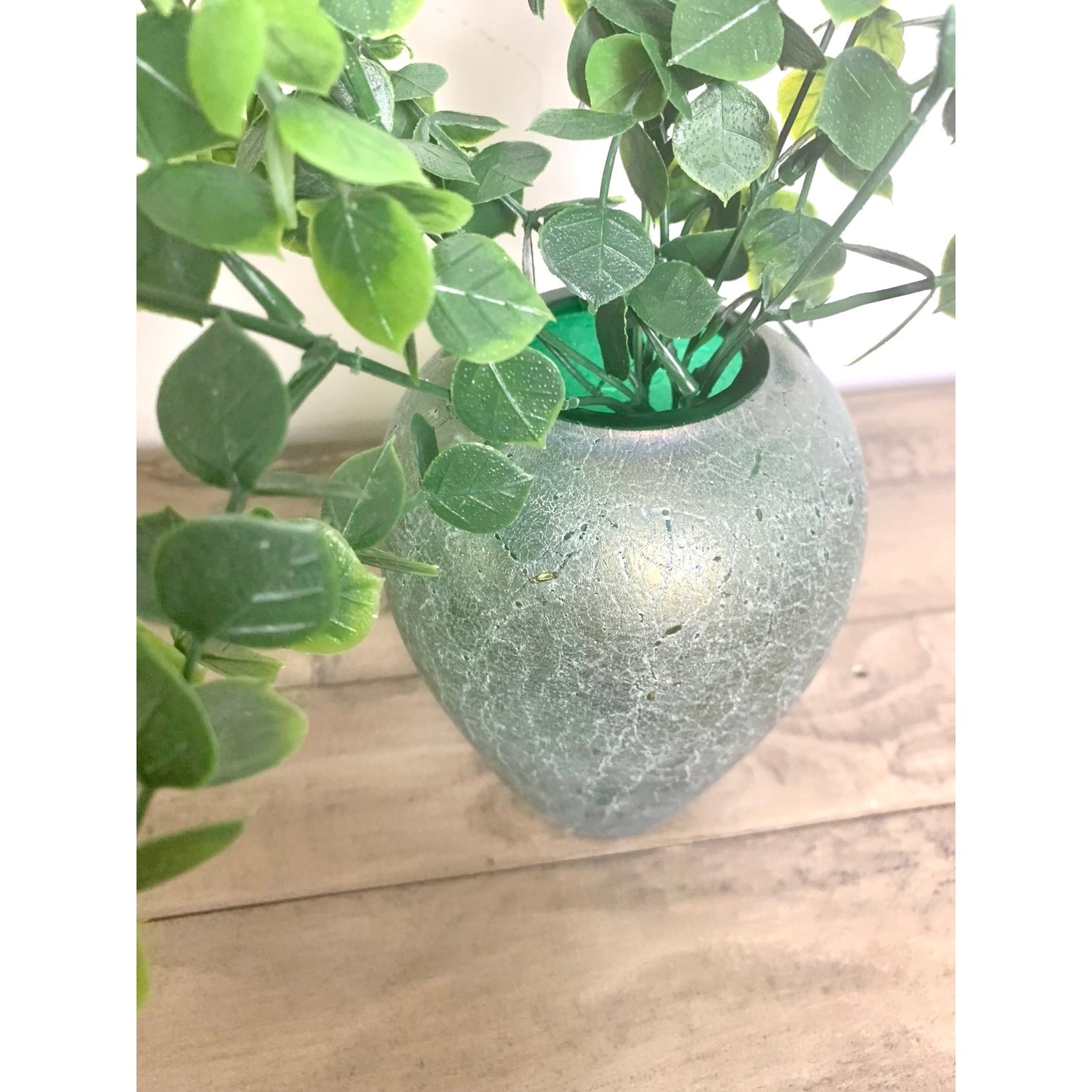 Vintage Silvestri Mouth Blown Green Crackle Iridescent Art Glass Vase 6.25 High