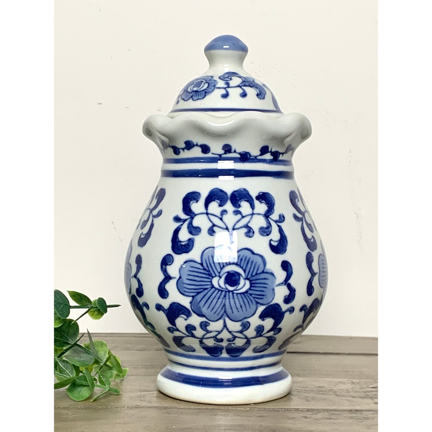Vintage Blue and White Porcelain Ginger Jar with Lid Chinoiserie Ceramic Cottage