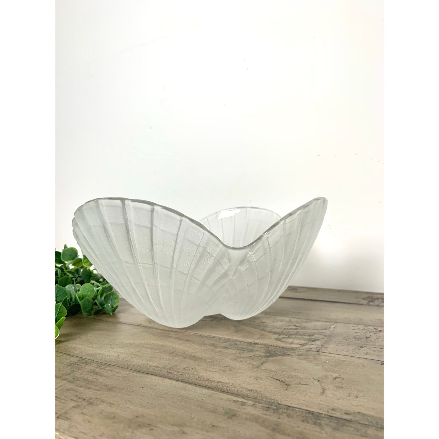 Vintage Mikasa Frosted Crystal Glass Clamshell Coastal Serving Salad Bowl