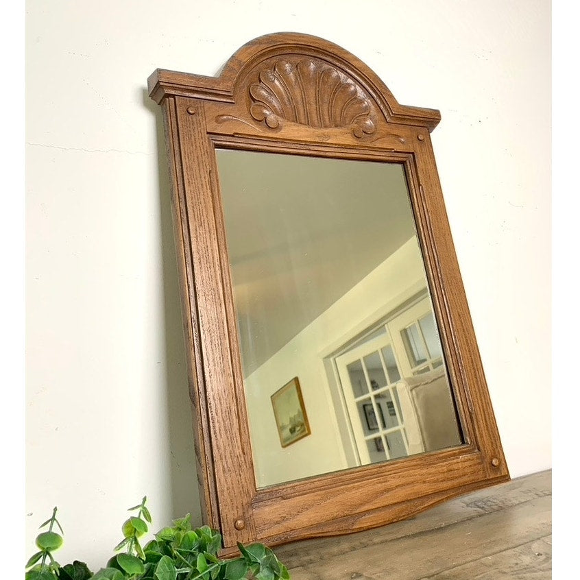 Vintage Syroco Wall Mirror with Shell Crest – 24.5” x 16.5” Coastal Boho MCM