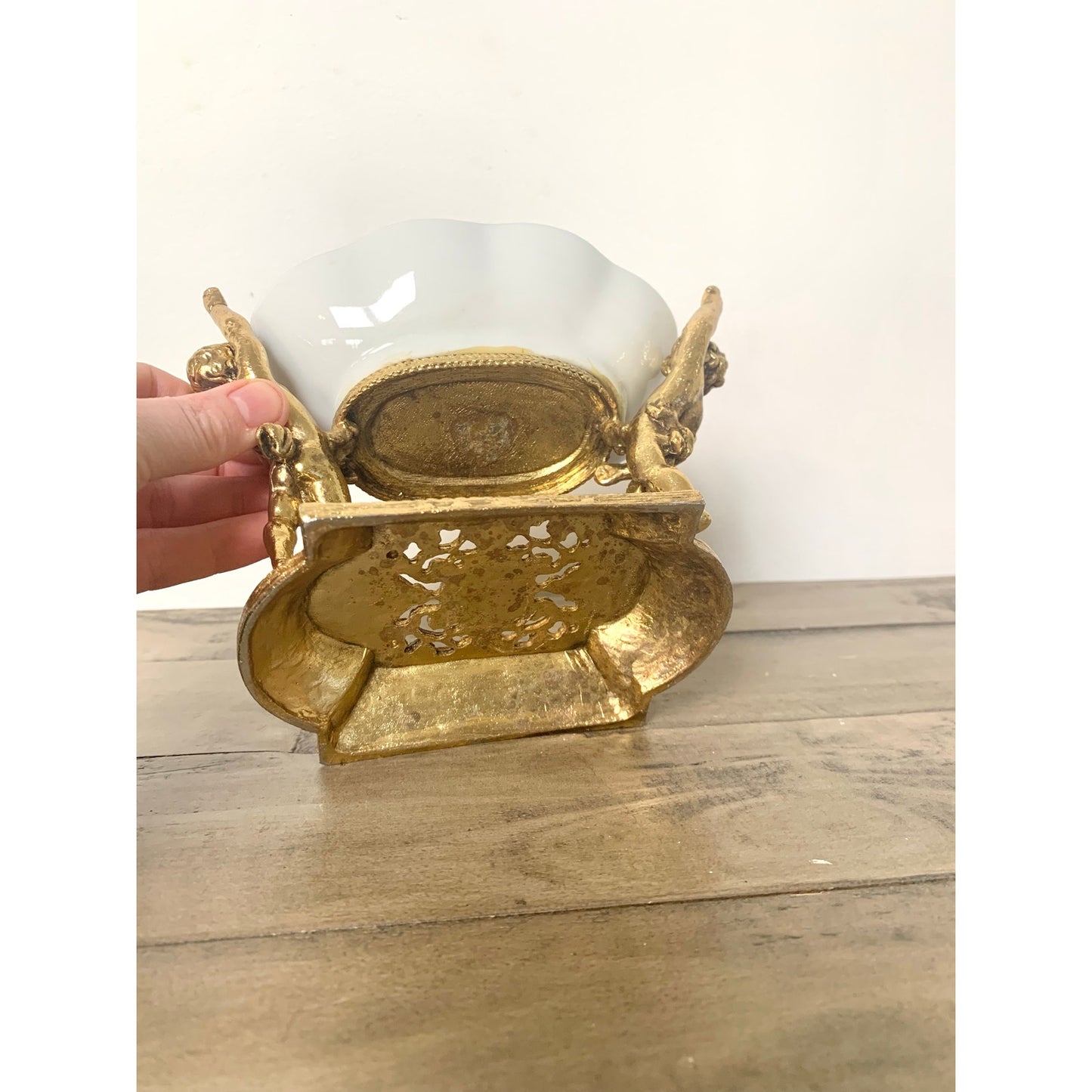 Vintage Gilded Ormolu Cherub Soap Dish Pedestal Catchall Bowl Hollywood Regency