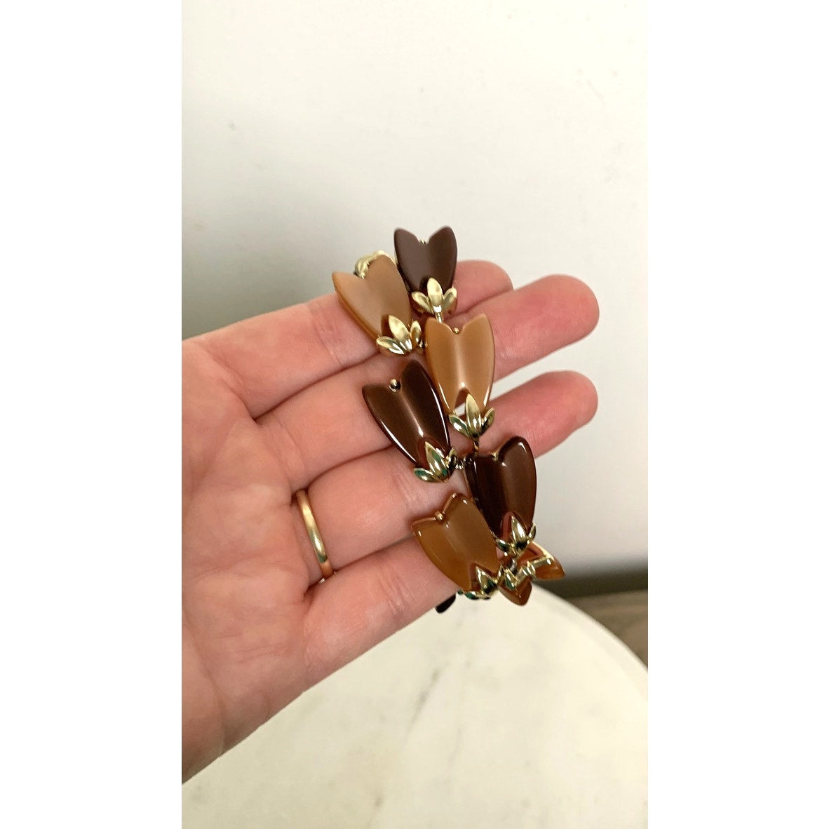 Vintage 1960s Lisner Thermoset Bracelet Oak Leaf & Berry Signed 7.25” Retro MCM