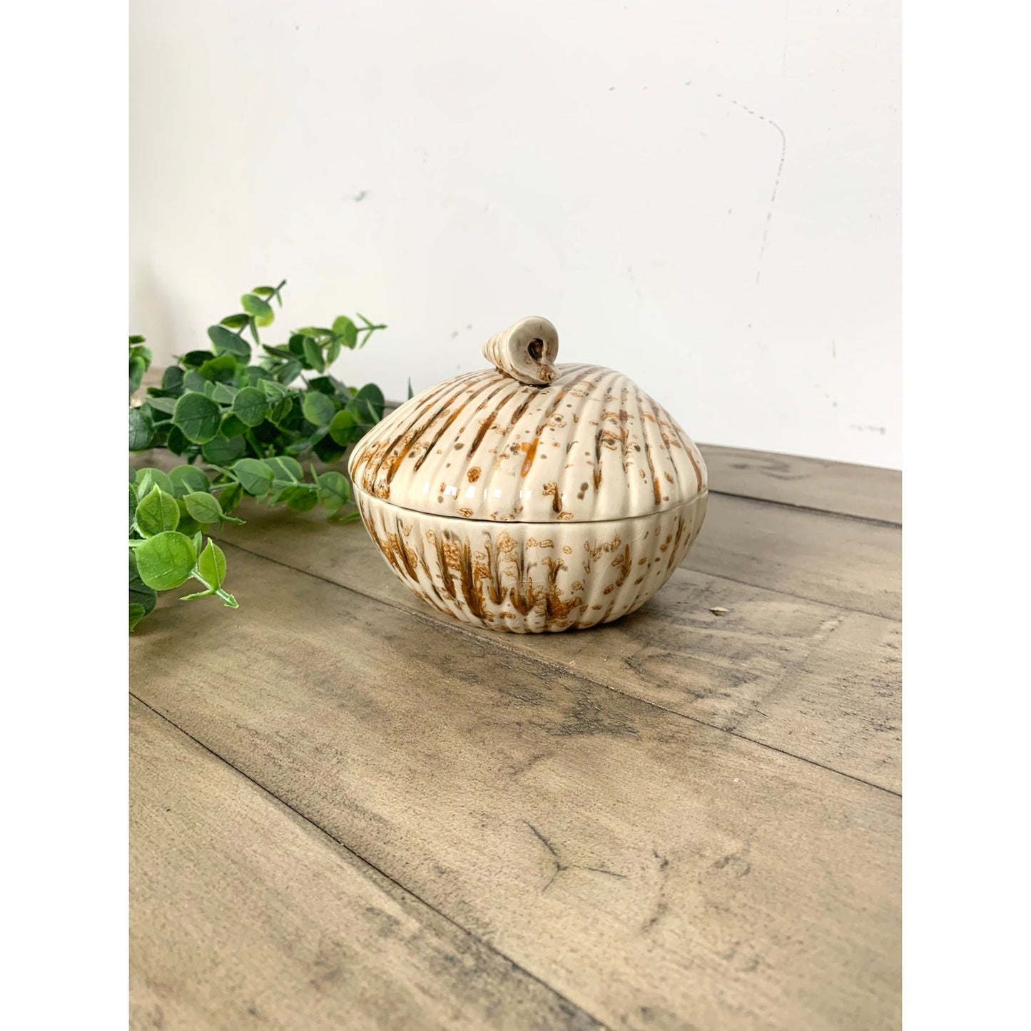 Vintage 1982 Scioto Ceramics Shell Lidded Trinket Dish Box Coastal Beach Cottage