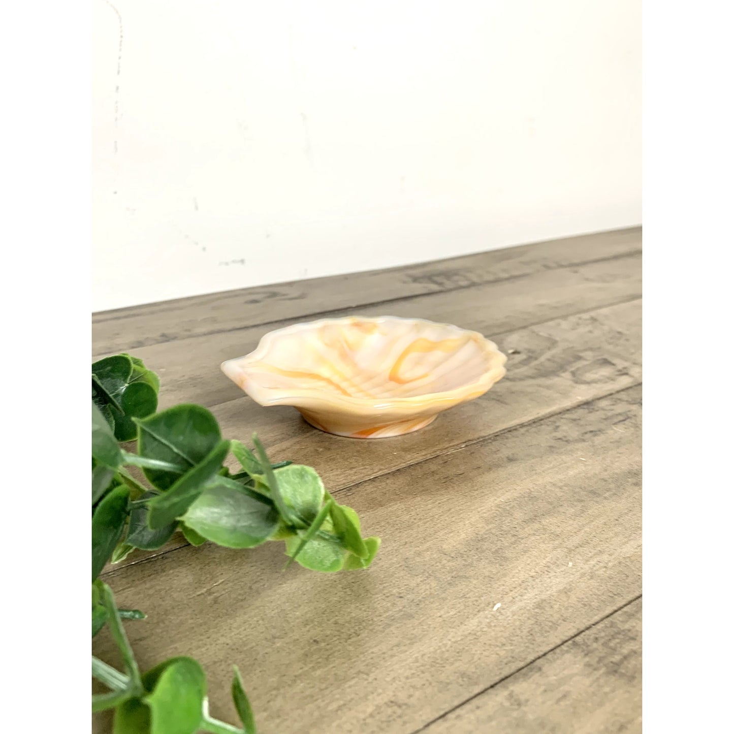 Slag Glass Clam Shell Dish Vintage Swirled Pastel Trinket Bowl Seashell Coastal