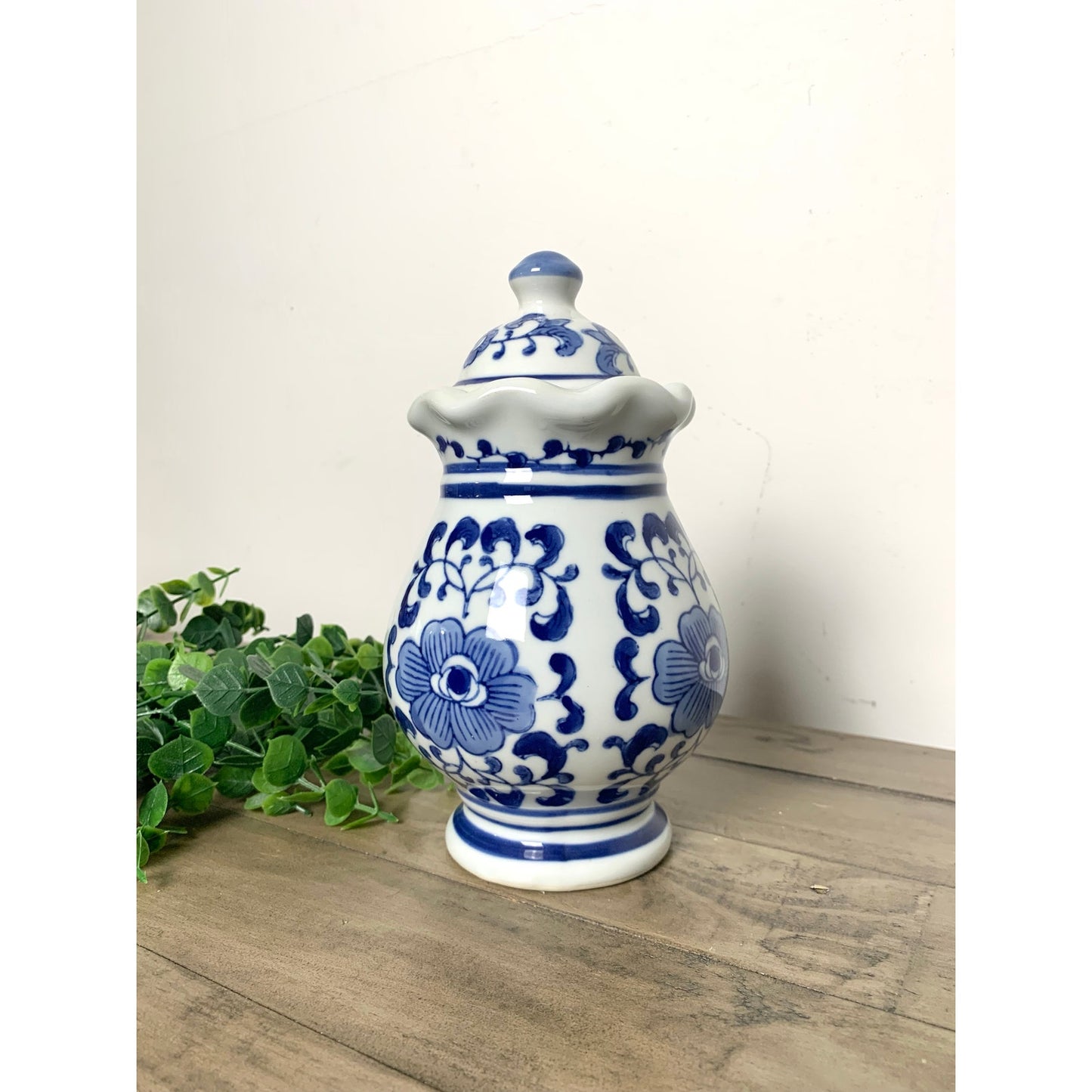 Vintage Blue and White Porcelain Ginger Jar with Lid Chinoiserie Ceramic Cottage