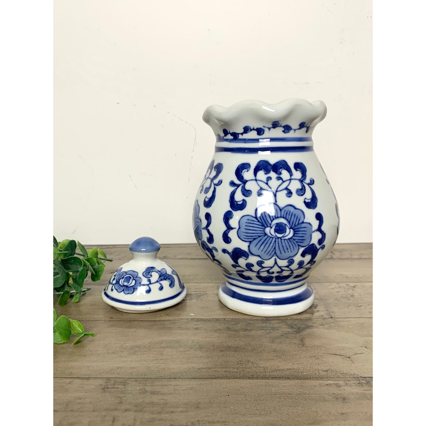 Vintage Blue and White Porcelain Ginger Jar with Lid Chinoiserie Ceramic Cottage