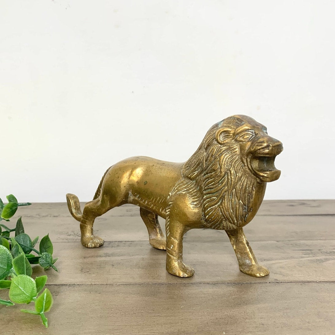 Vintage Solid Brass Lion Figurine Paperweight Regal Animal Sculpture Old Money
