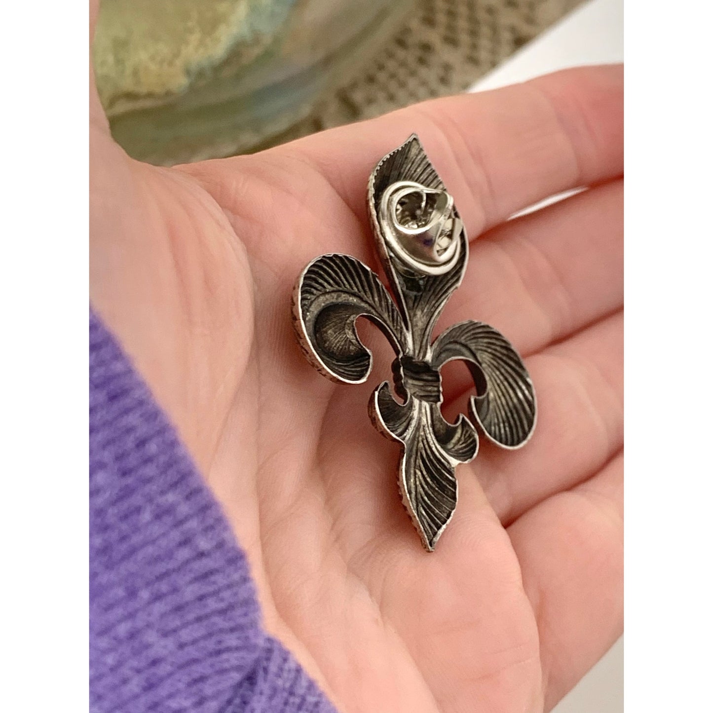 Vintage Fleur de Lis Brooch Pin Silver Tone Heraldic Textured French Style Accessory