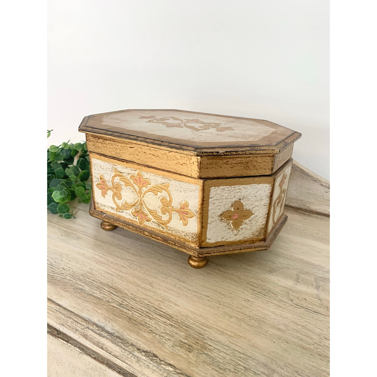 Vintage Italian Florentine Jewelry Box Music Box Hand Painted Gilt Wood Hollywood Regency