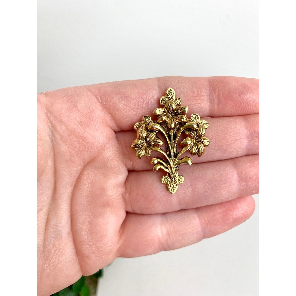 Vintage Gold Tone Floral Cross Brooch Pin Signed Religious Ornate Romantic Jewelry
