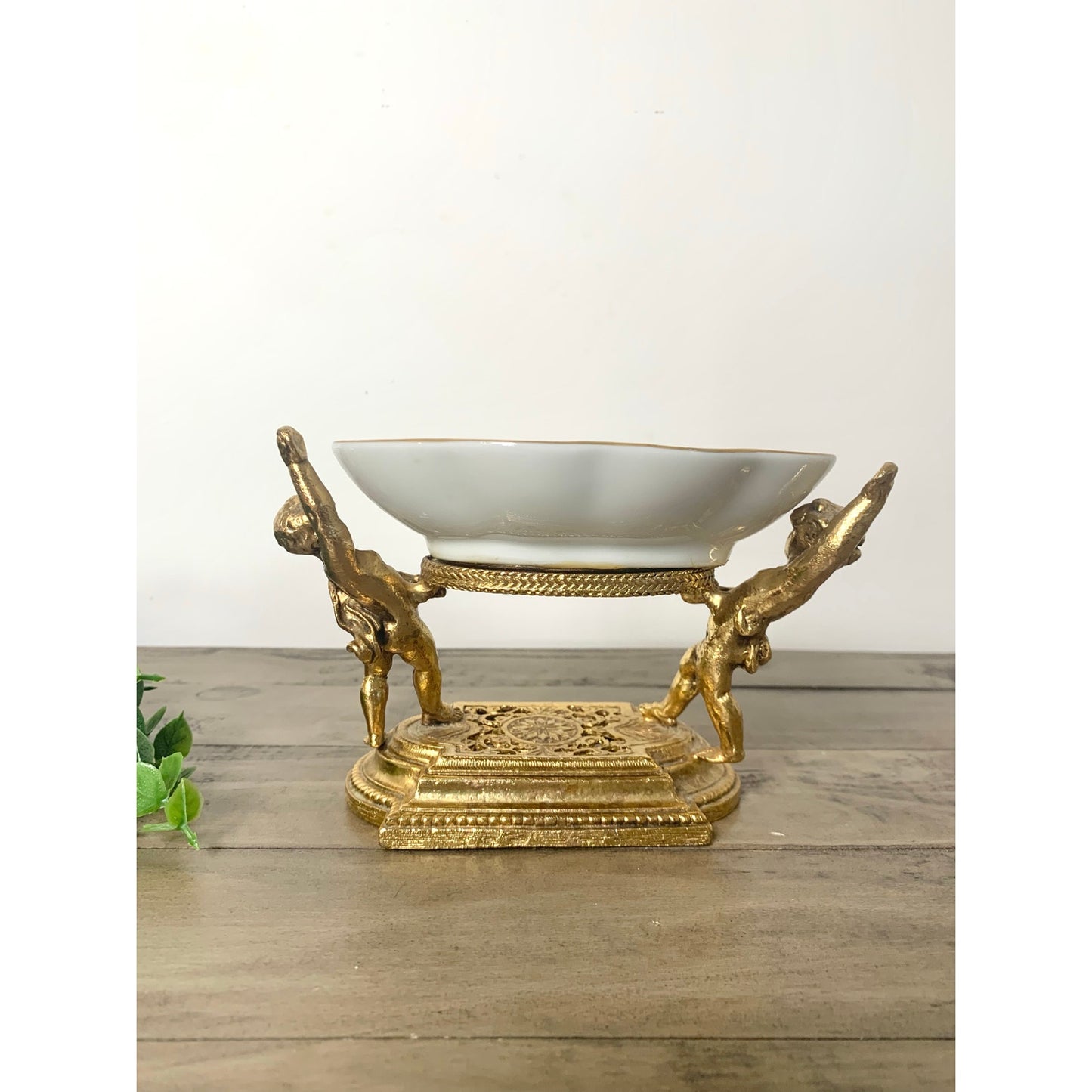 Vintage Gilded Ormolu Cherub Soap Dish Pedestal Catchall Bowl Hollywood Regency