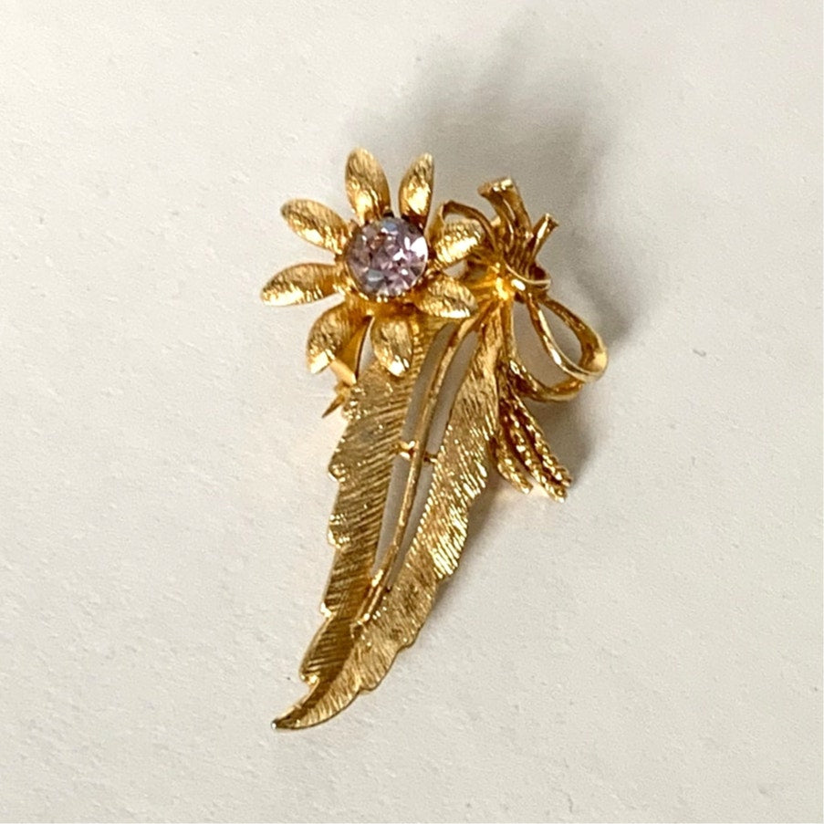 Vintage Goldtone Floral Brooch Lavender Purple Rhinestone Flower Ribbon Leaf Pin