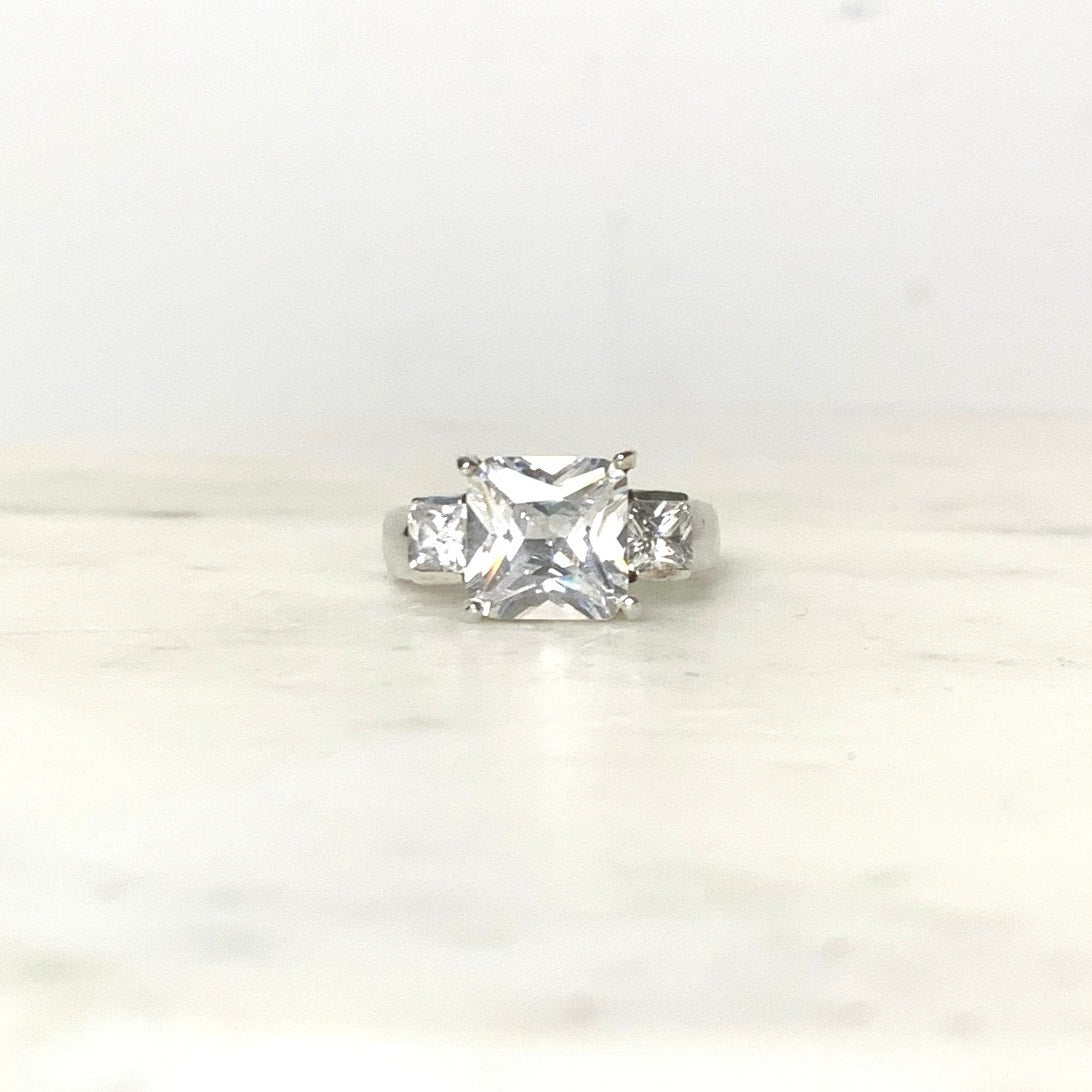 Vintage Sterling Silver Ring with Cubic Zirconia Size 7.25 Princess Cut - 925