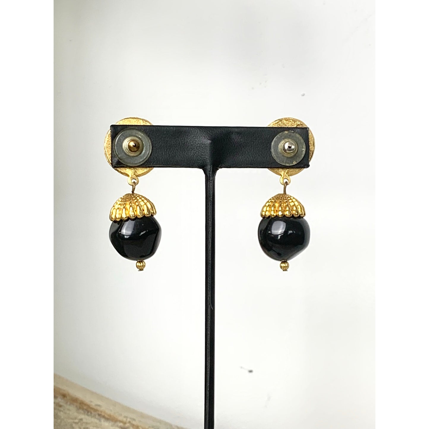 Vintage Faux Pearl Black Bead Goldtone Dangle Earrings Classic Statement