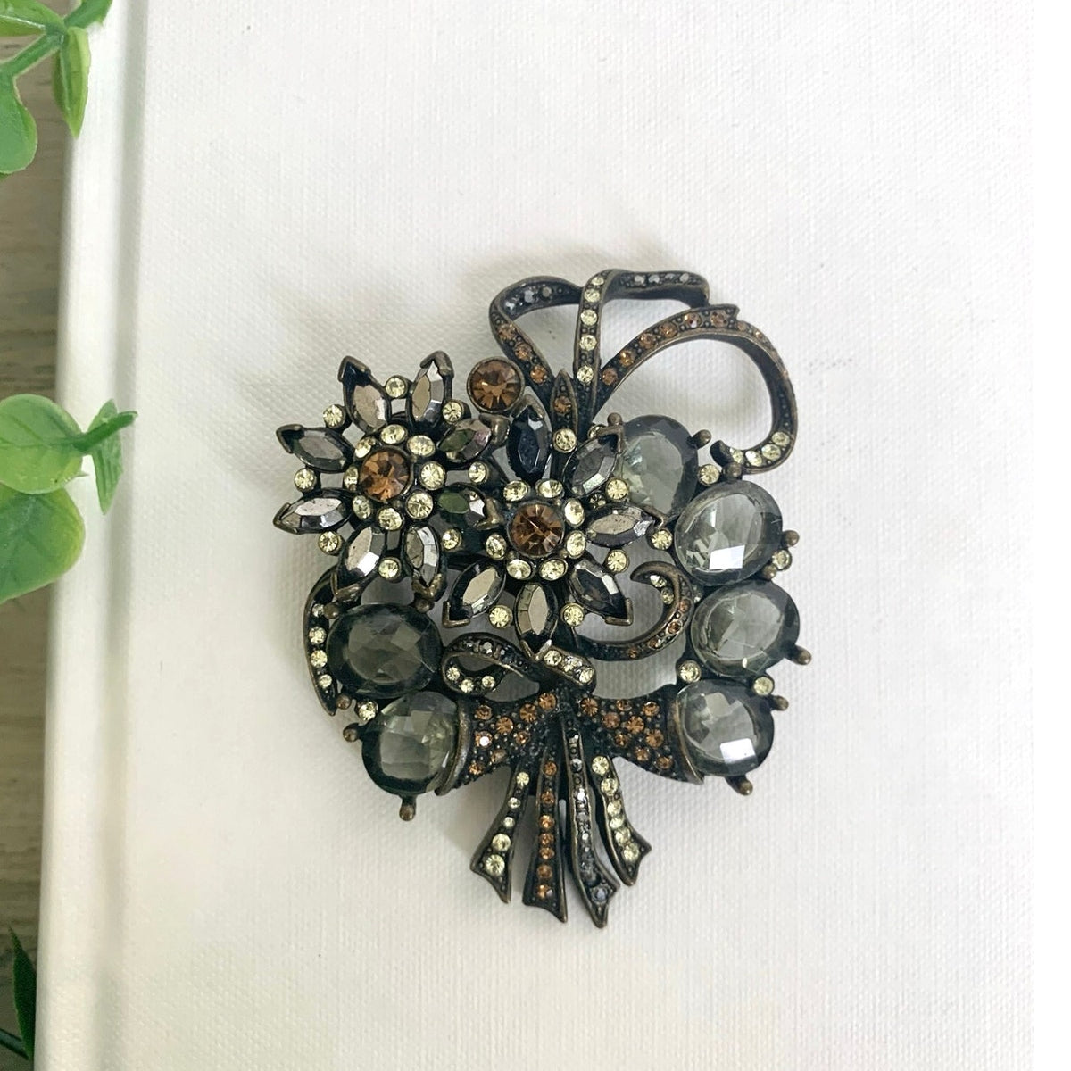 Vintage Avon Smoky Gray Topaz Glass Rhinestone Floral Bouquet Brooch Statement Pin