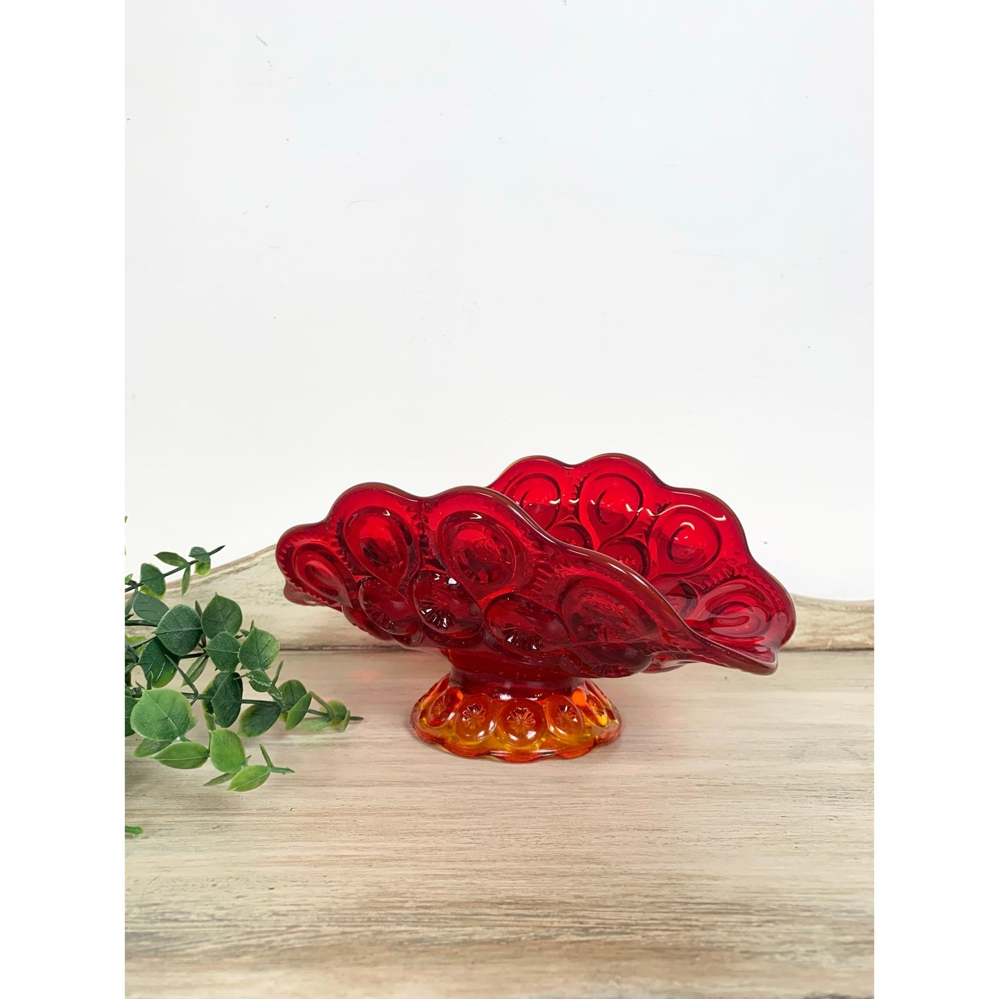 Vintage L.E. Smith Amberina Moon and Stars Banana Boat Glass Pedestal Vase Mid Century