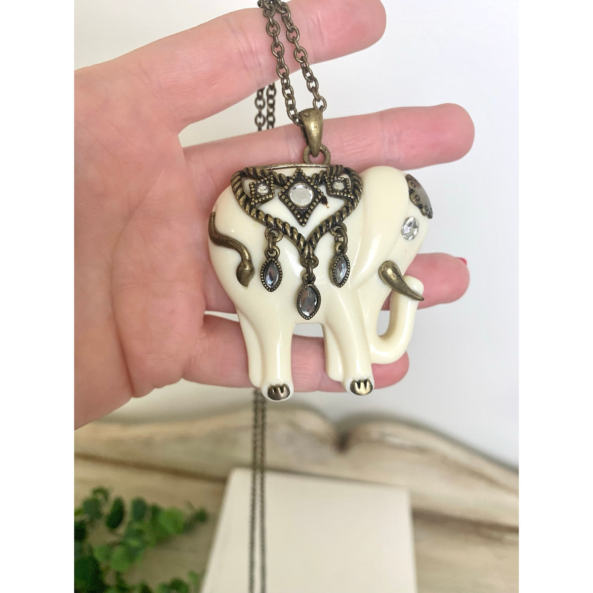 Vintage Avon Elephant Pendant Necklace Cream Resin Rhinestone Saddle Boho