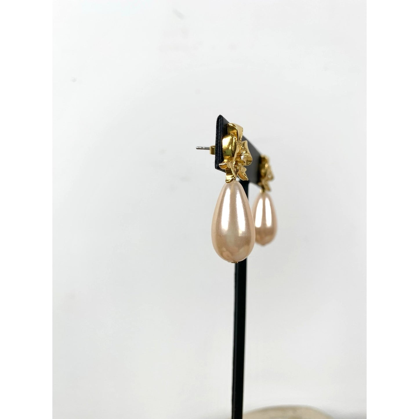 Vintage Avon Pink Gold Faux Pearl Drop Earrings Bow Rhinestone Post Back Romantic