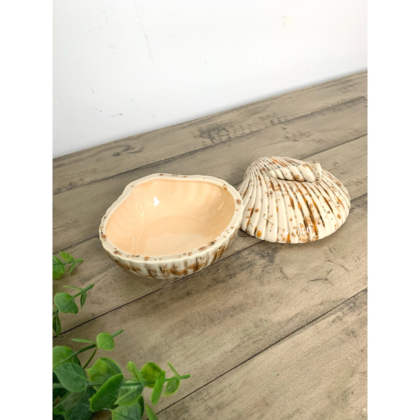 Vintage 1982 Scioto Ceramics Shell Lidded Trinket Dish Box Coastal Beach Cottage