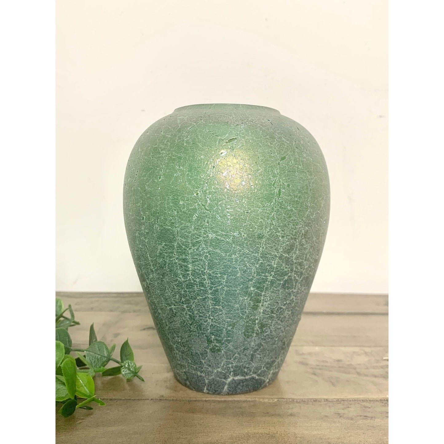 Vintage Silvestri Mouth Blown Green Crackle Iridescent Art Glass Vase 6.25 High