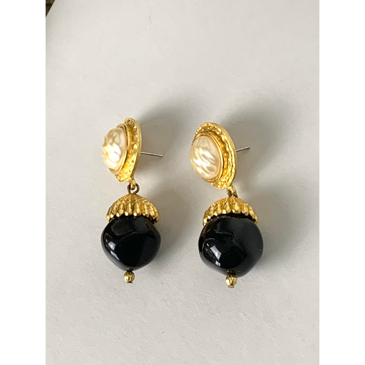 Vintage Faux Pearl Black Bead Goldtone Dangle Earrings Classic Statement