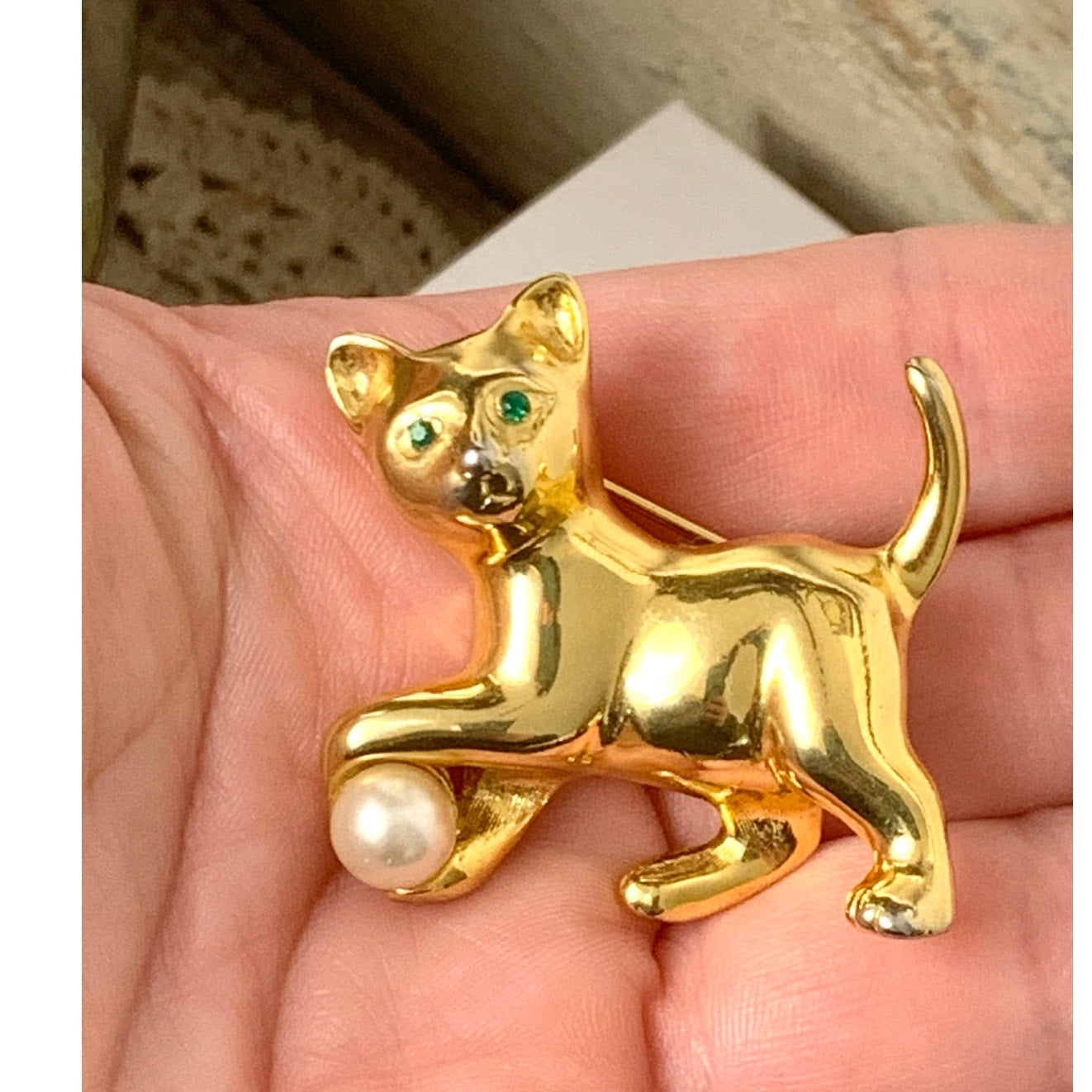 Vintage Cat Brooch Goldtone Faux Pearl Ball Green Rhinestone Eyes Kitty Pin