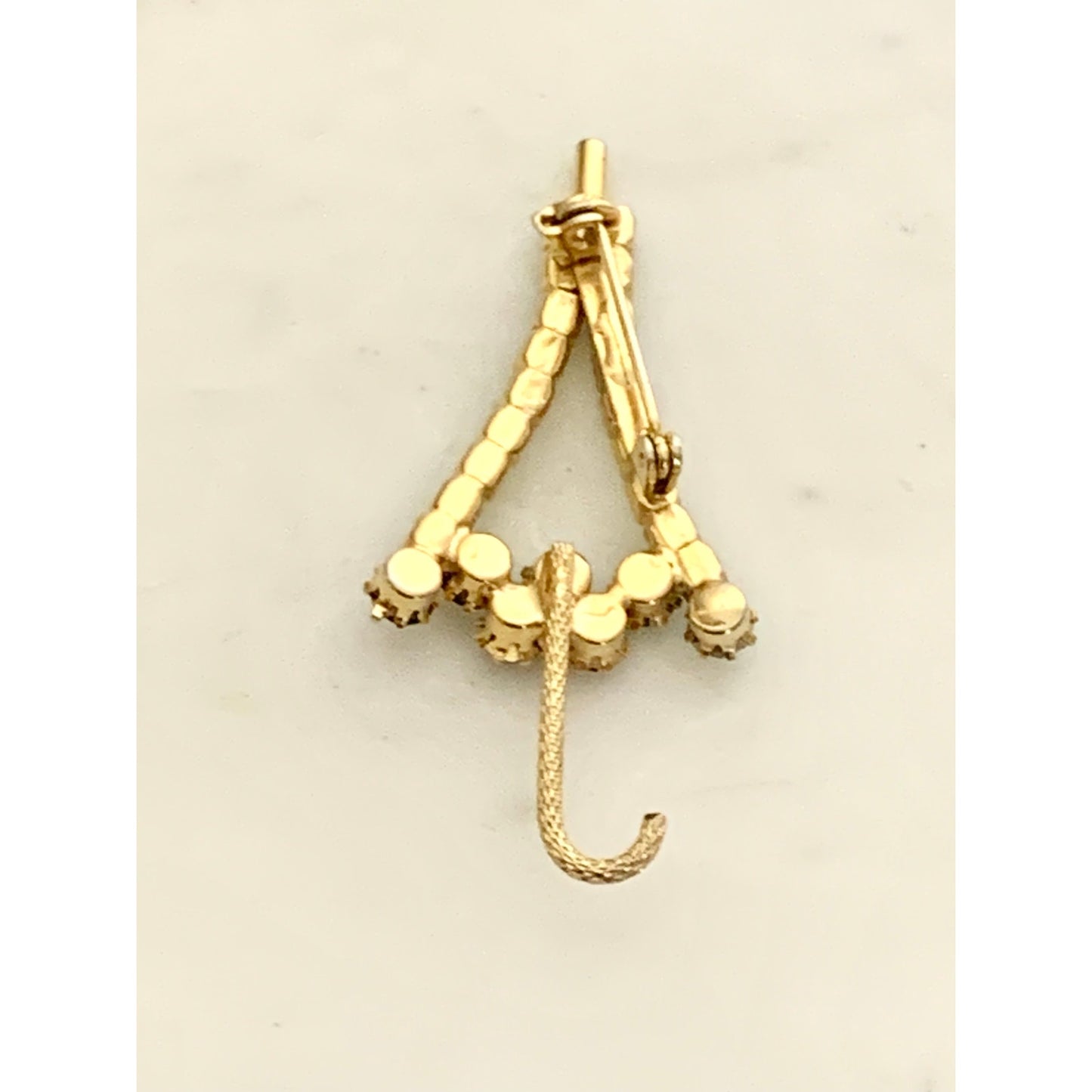 Vintage Green Rhinestone Umbrella Brooch Gold Tone Costume Jewelry Pin Sparkling Emerald Green