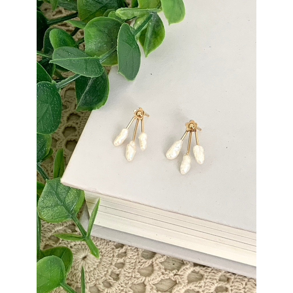Vintage 14K Gold Filled Freshwater Pearl Drop Earrings Post Back Dainty Gold Jewelry