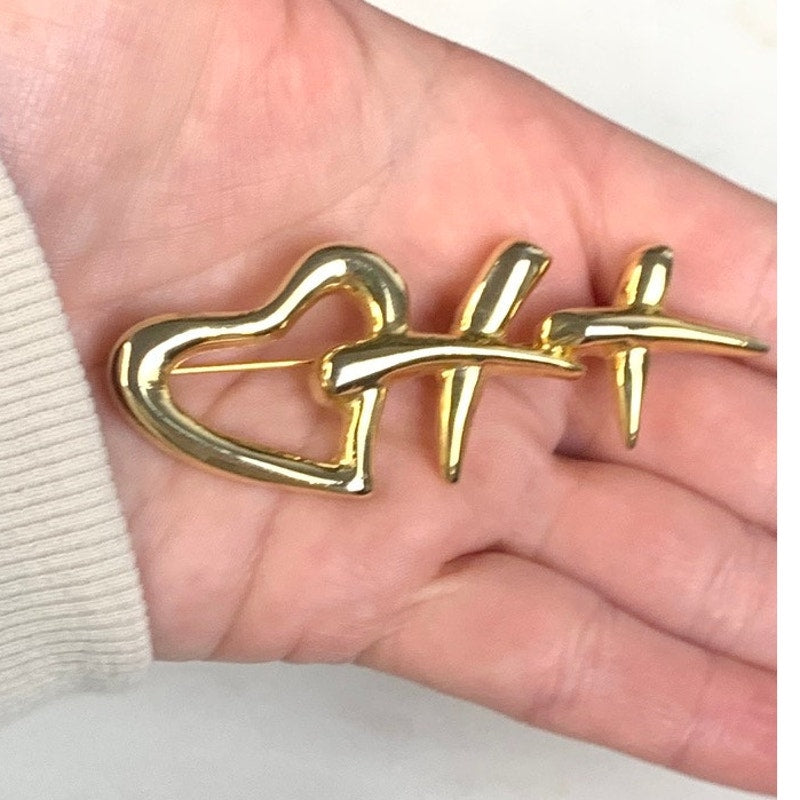 Vintage Goldtone Heart XX Brooch Love Kiss Hug Symbol Romantic Pin