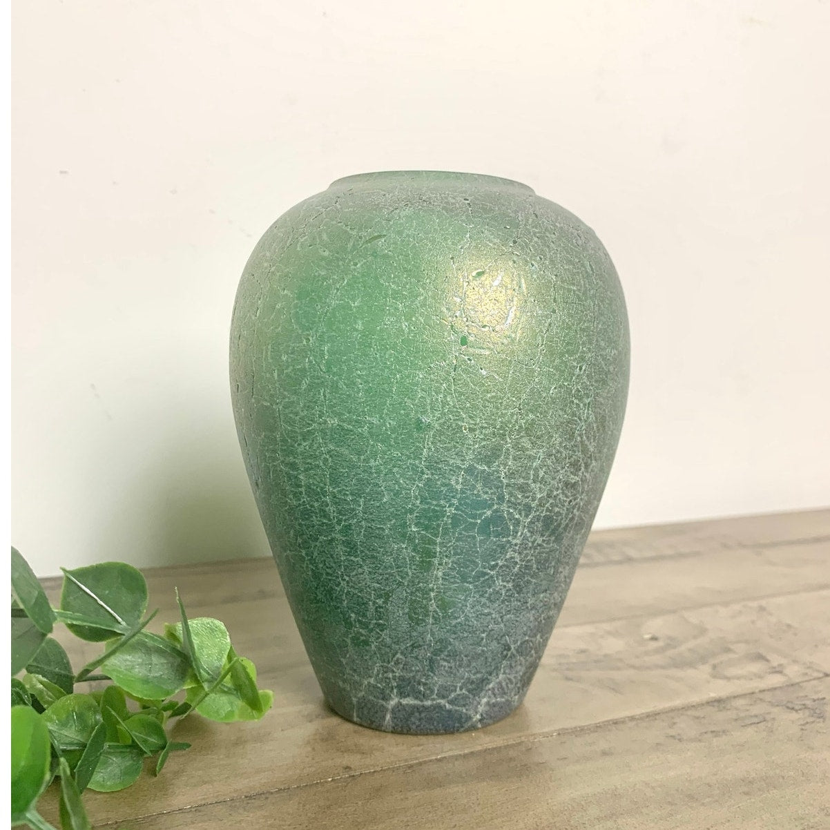 Vintage Silvestri Mouth Blown Green Crackle Iridescent Art Glass Vase 6.25 High