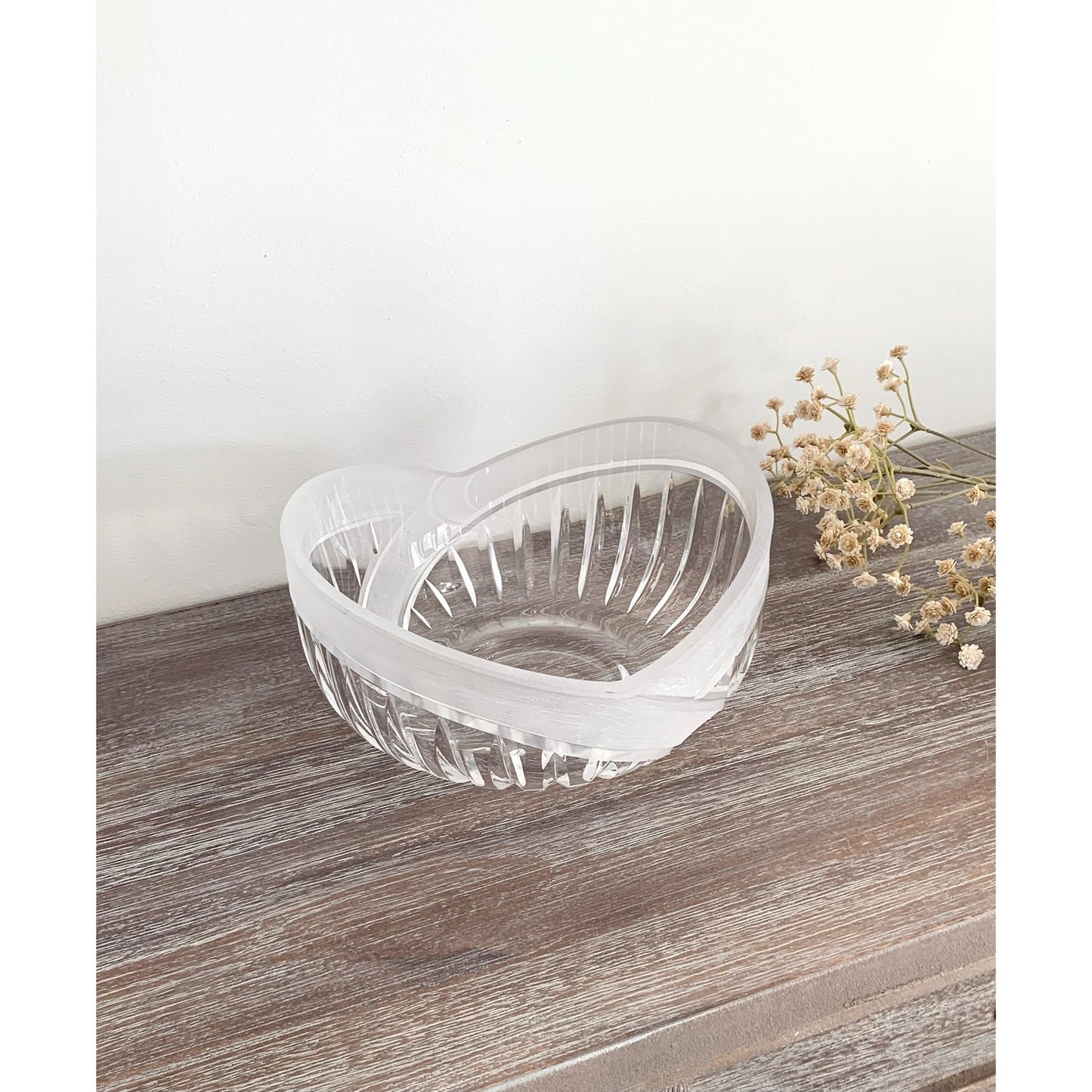 Stunning Crystal Glass Bowl with Frosted Rim and Ribbed Design