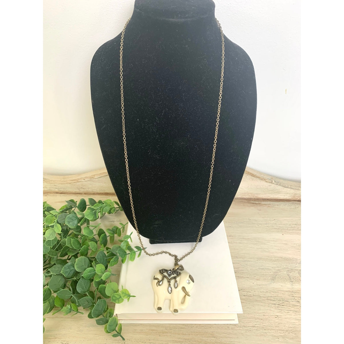 Vintage Avon Elephant Pendant Necklace Cream Resin Rhinestone Saddle Boho