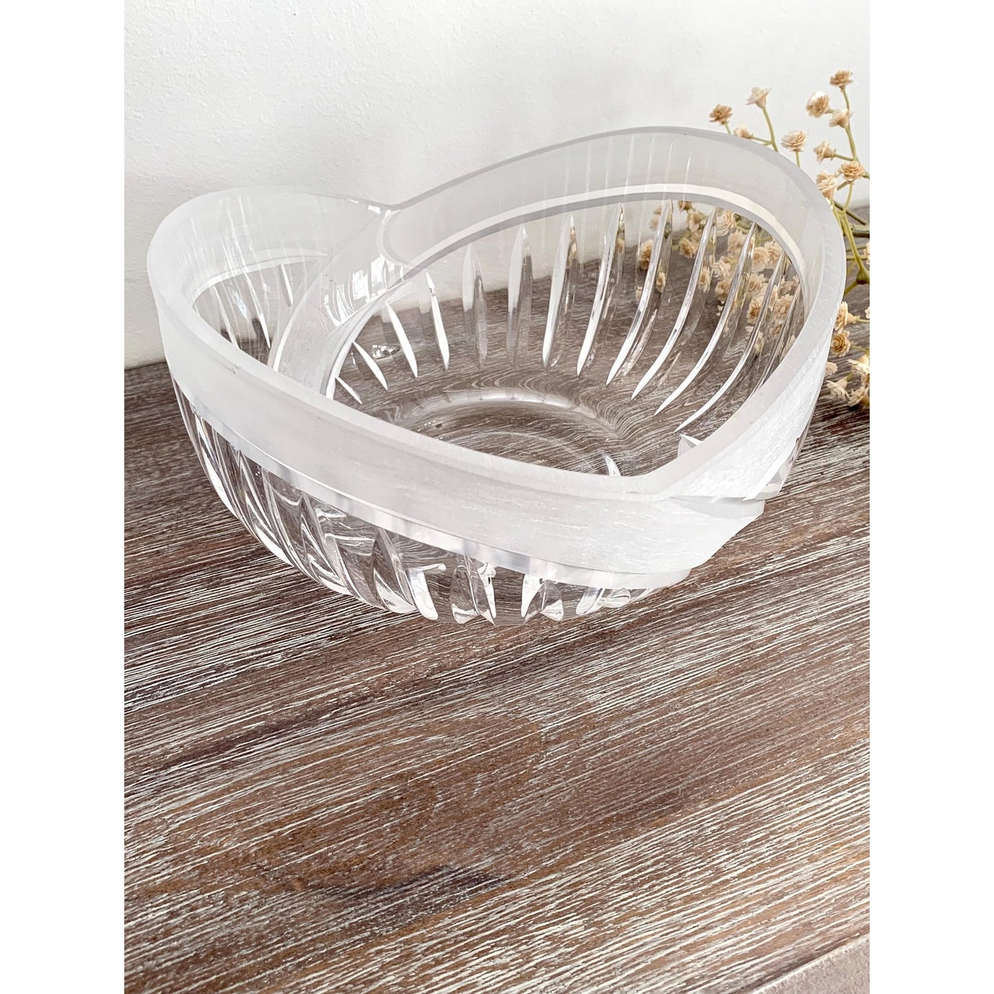 Stunning Crystal Glass Bowl with Frosted Rim and Ribbed Design
