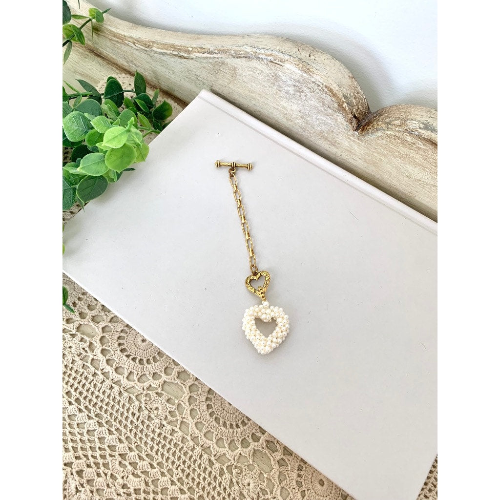 Beaded Pearl Heart Charm Gold Tone Toggle Extender Purse Keychain Romantic Jewelry