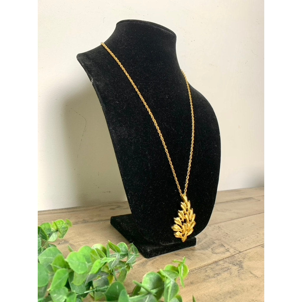 Vintage Trifari Signed Goldtone Leaf Tree Pendant Necklace Retro Fall Statement