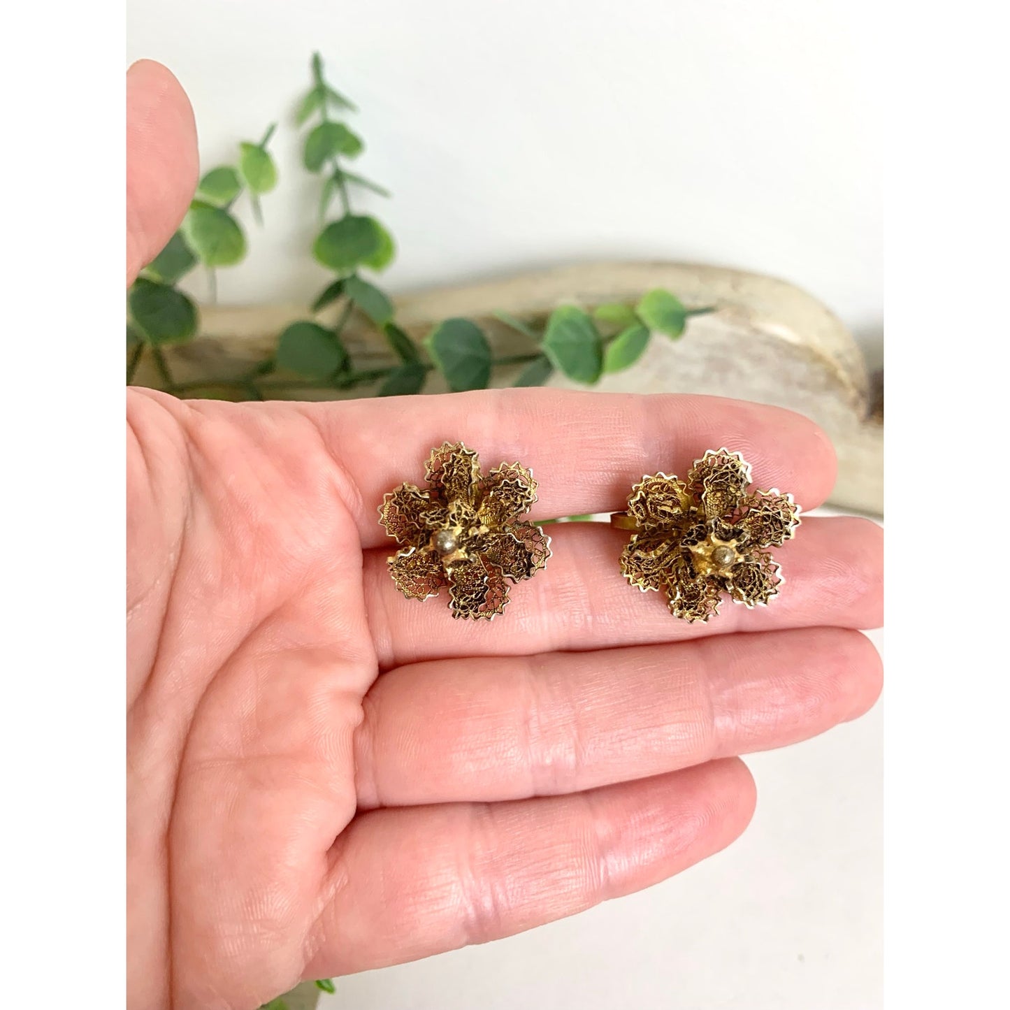 Vintage Goldtone Filigree Flower Screw Back Earrings Mid Century Romantic Feminine