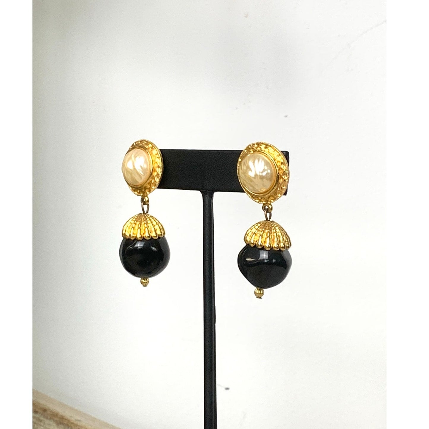 Vintage Faux Pearl Black Bead Goldtone Dangle Earrings Classic Statement