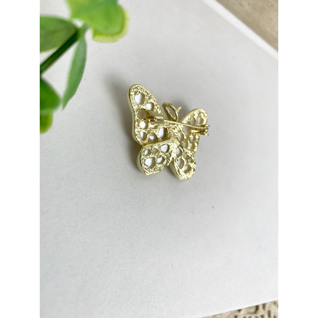 Mother of Pearl Butterfly Brooch Pendant Gold Tone Pin Pearl Romantic Cottage Jewelry