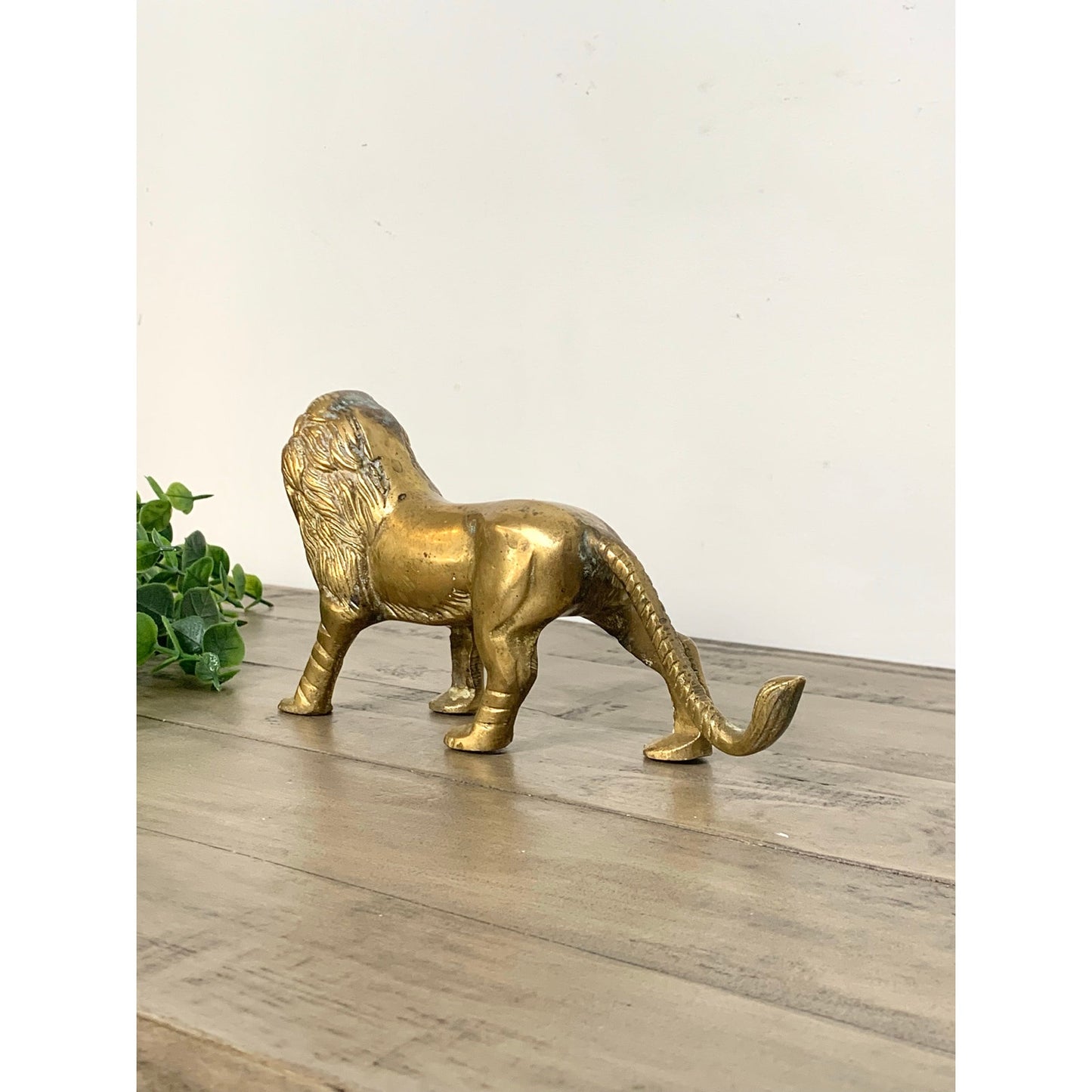 Vintage Solid Brass Lion Figurine Paperweight Regal Animal Sculpture Old Money