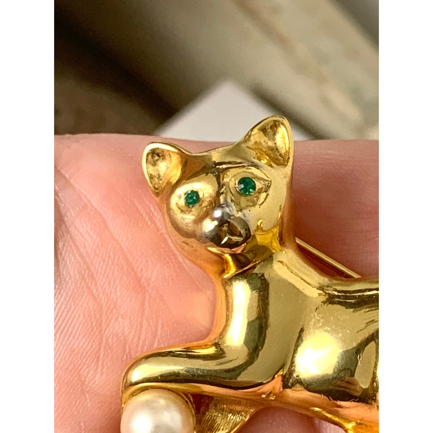 Vintage Cat Brooch Goldtone Faux Pearl Ball Green Rhinestone Eyes Kitty Pin