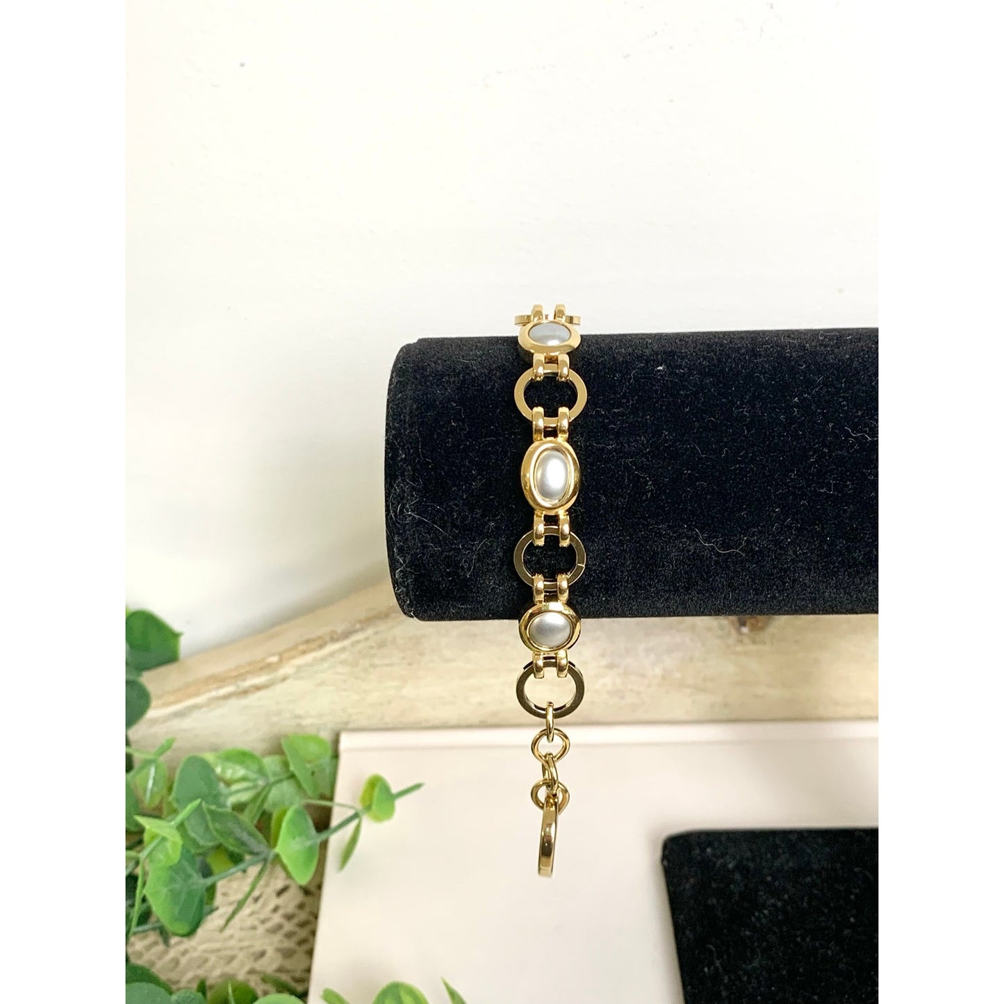 Vintage Liz Claiborne Bracelet Goldtone Silver Cabochon Toggle Bracelet Signed
