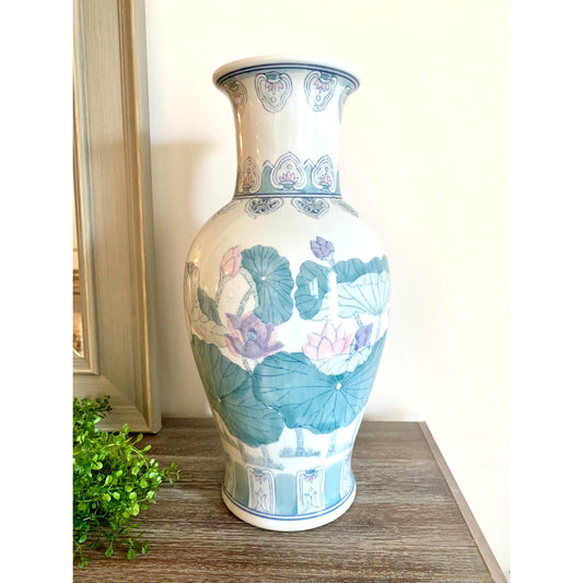 Chinoiserie Vintage Hand-Painted Porcelain Large Pastel Vase Urn Umbrella Stand