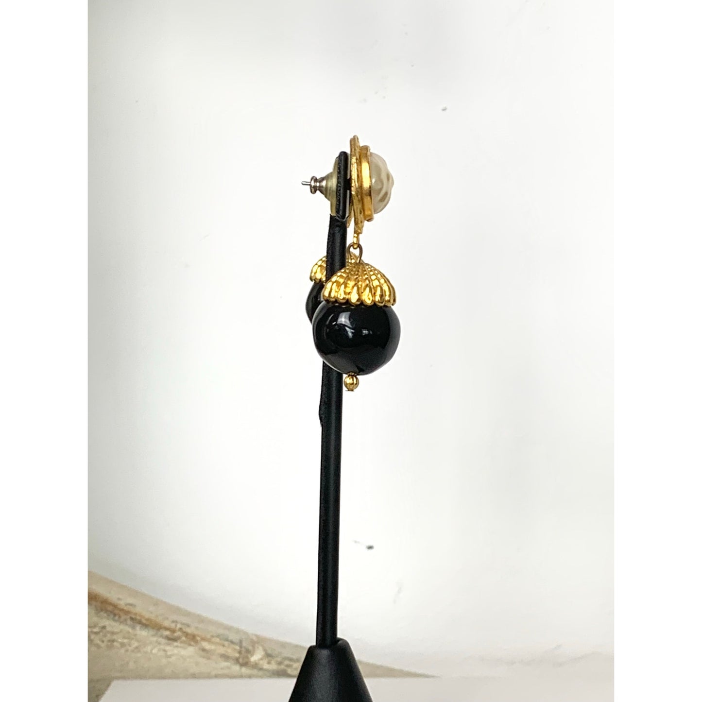 Vintage Faux Pearl Black Bead Goldtone Dangle Earrings Classic Statement