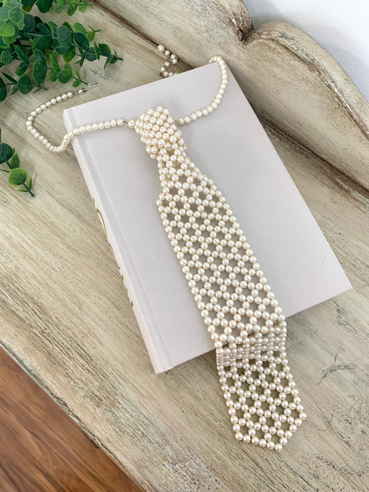 Vintage Faux Pearl Necktie Statement Necklace