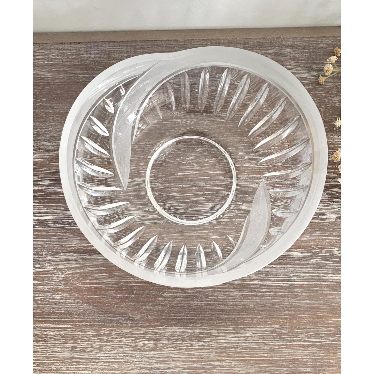 Stunning Crystal Glass Bowl with Frosted Rim and Ribbed Design