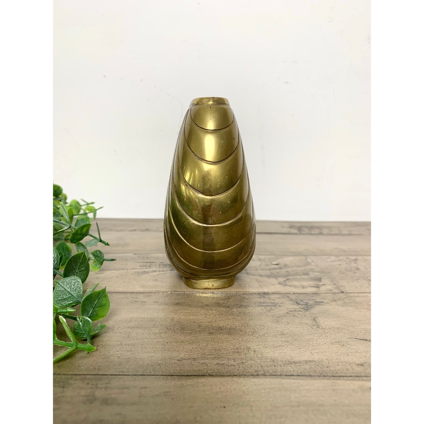 Vintage 1980 Dolbi Cashier Brass Shell Vase Art Deco Coastal Nautical Old Money