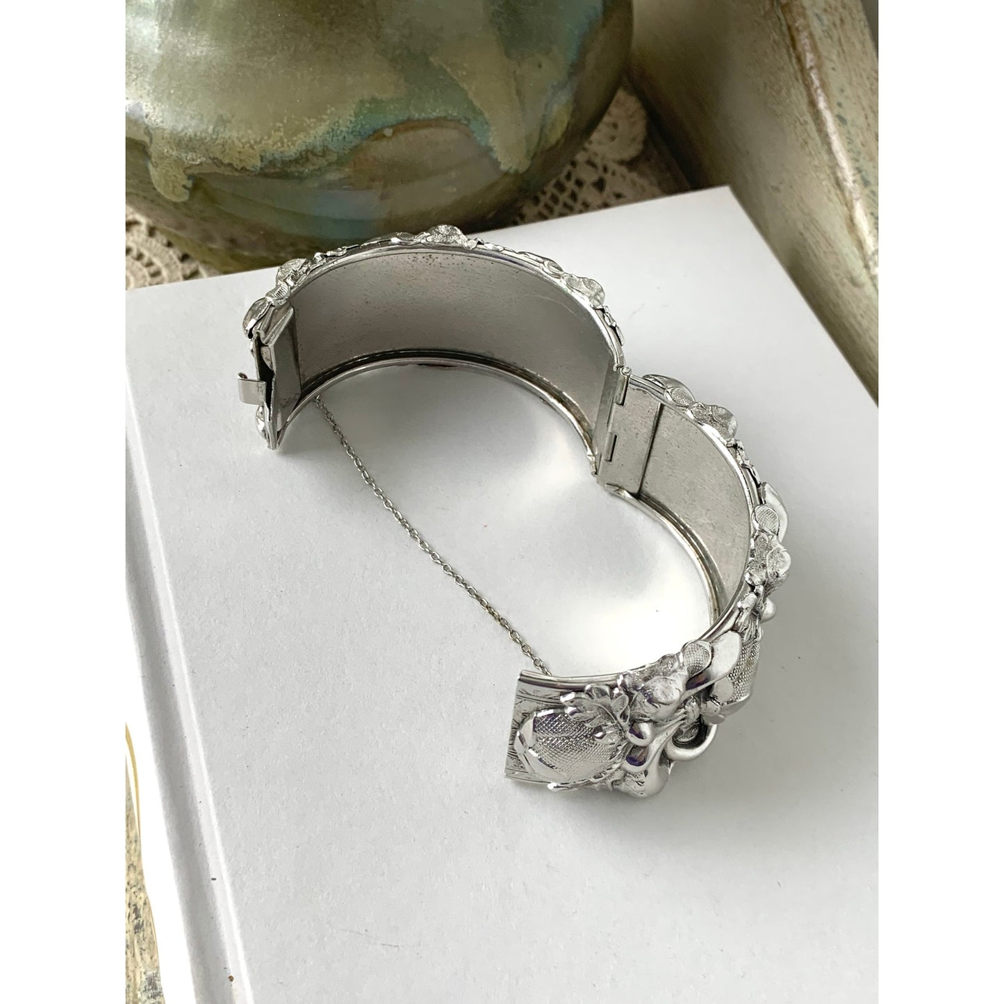 Vintage Wide Silver Tone Bracelet Whiting and Davis Style Repousse Floral Bangle